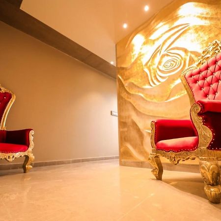 Hotel Mvr Grand Kanpur Ngoại thất bức ảnh