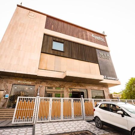 Hotel Mvr Grand Kanpur Ngoại thất bức ảnh