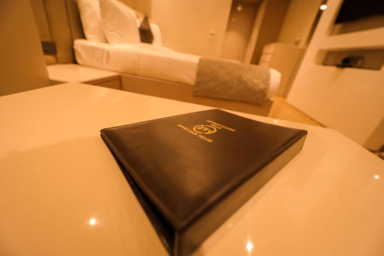 Hotel Mvr Grand Kanpur Ngoại thất bức ảnh