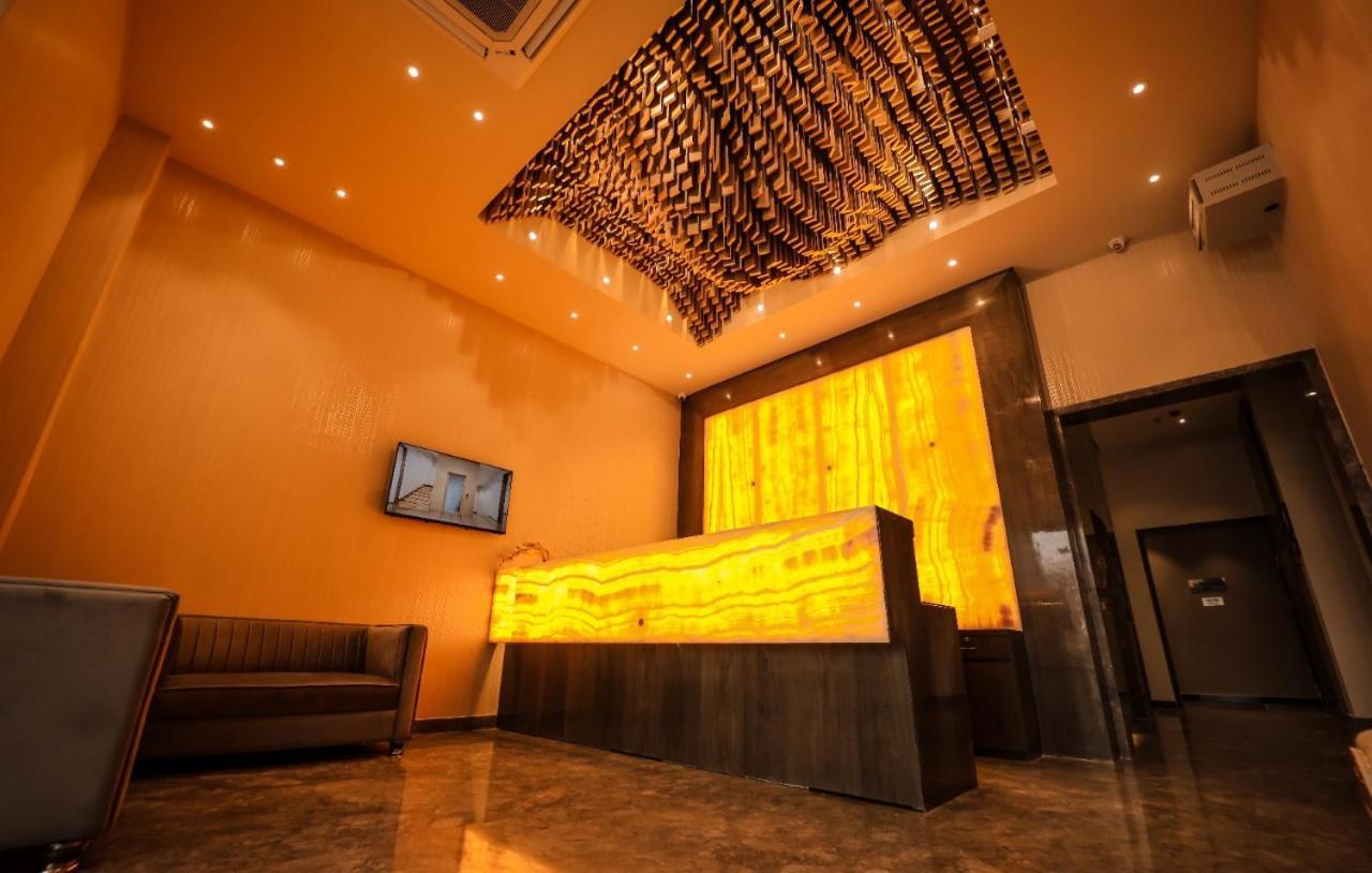 Hotel Mvr Grand Kanpur Ngoại thất bức ảnh